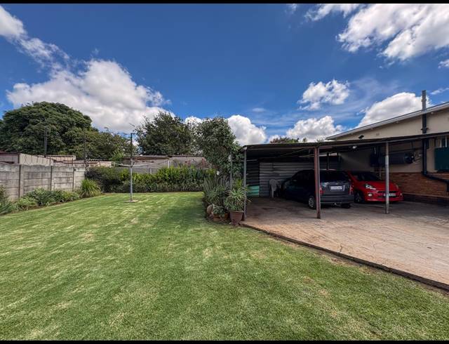 3 BEDROOM HOUSE TO LET IN BRENTHURST